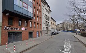 City Express Hostel